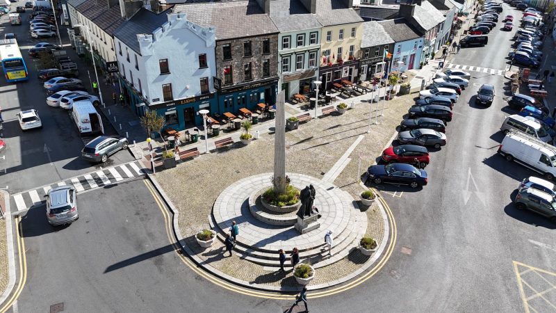 Clifden Square 1